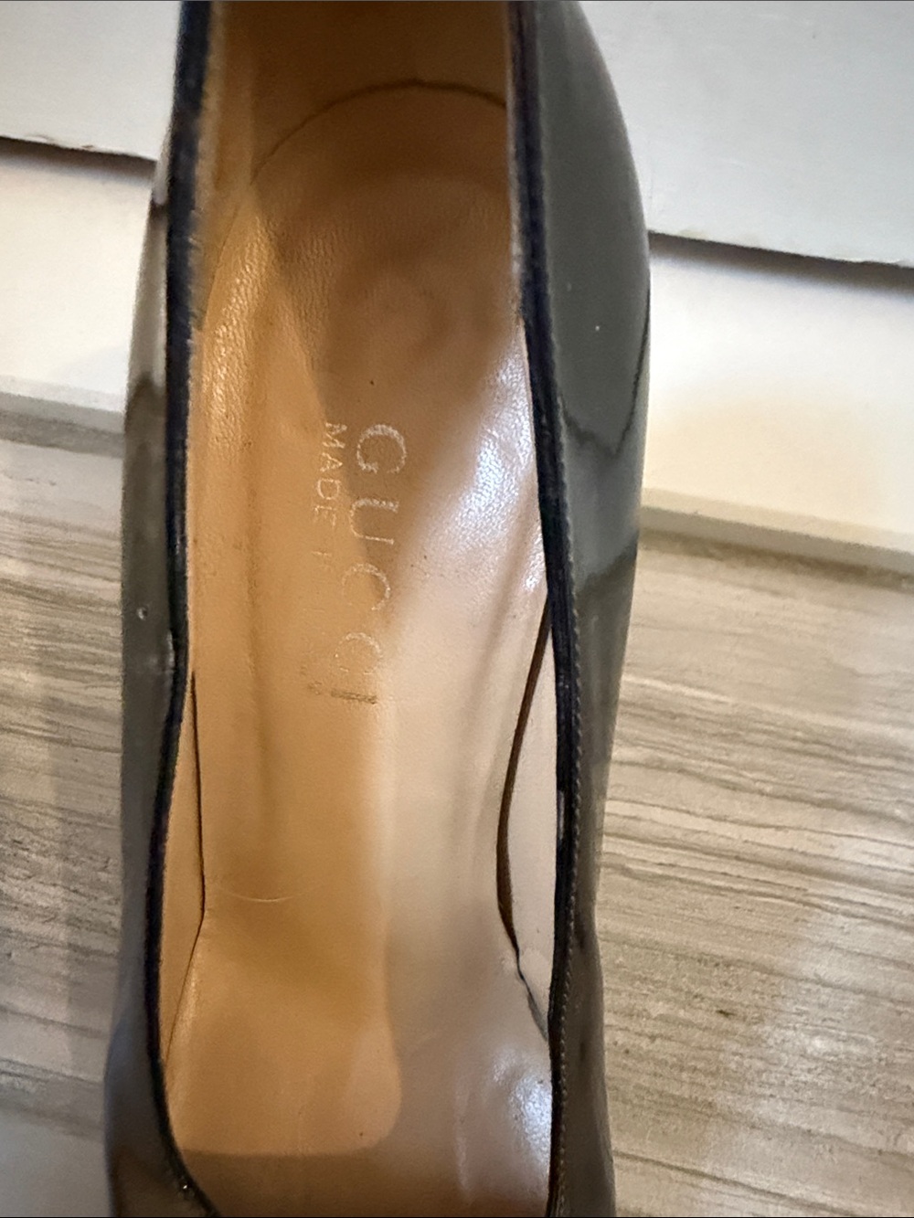 Vintage Gucci Olive Patent Leather Horsebit Pumps in Shiny Olive - Picture 4 of 11